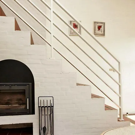 Lovely Home In Blavand With Wifi *