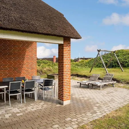 Amazing In With Wifi Holiday home
