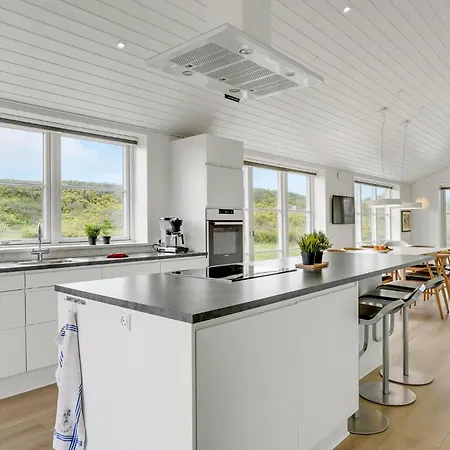 Lovely Home In Blavand With Wifi *